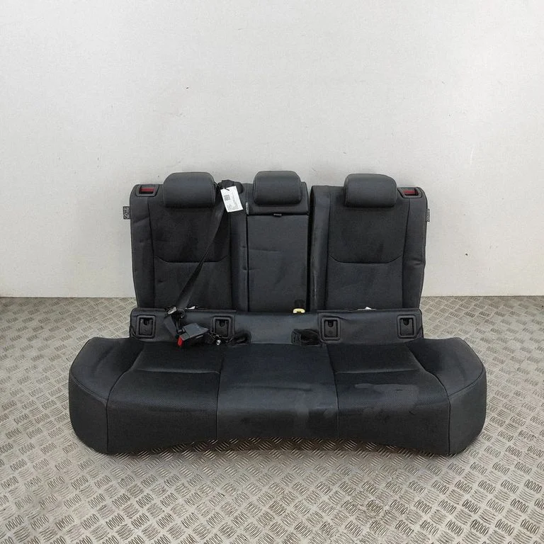 Rear seat 7101847150