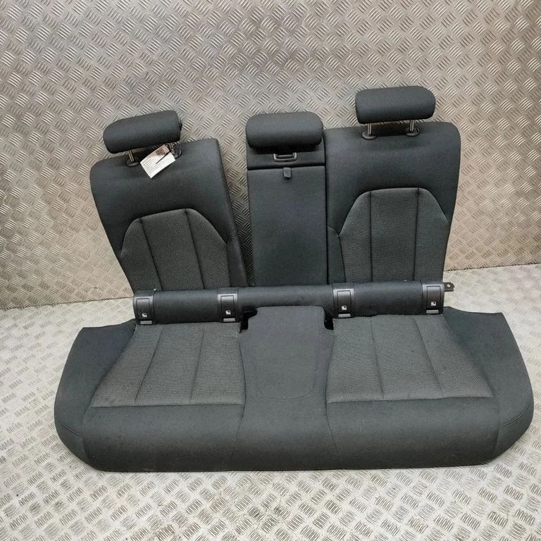 Rear seat 7399219