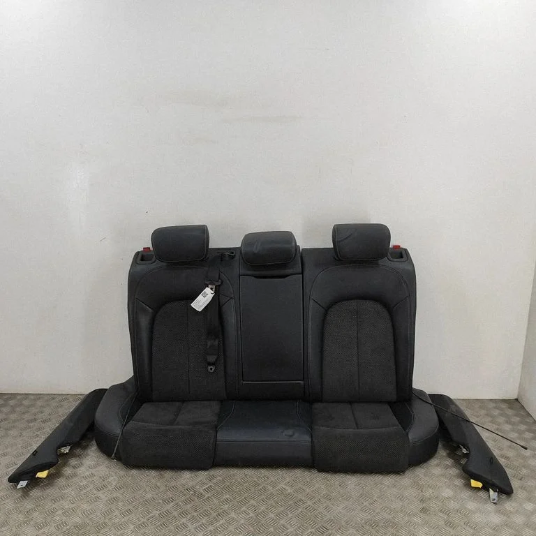 Kanapa tylna 4G0885703