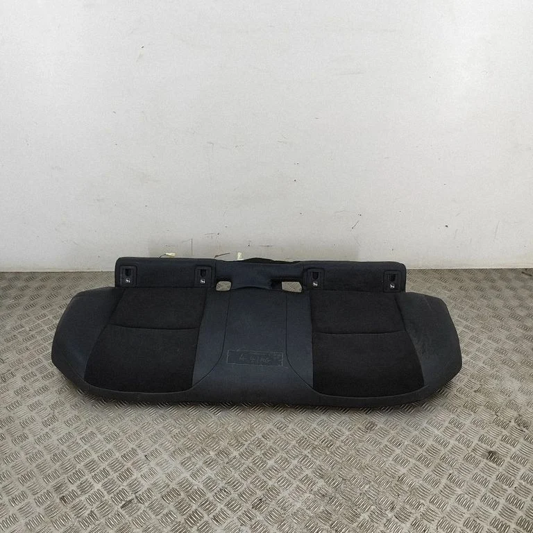 Aizmugurējais sēdeklis 71503F4190