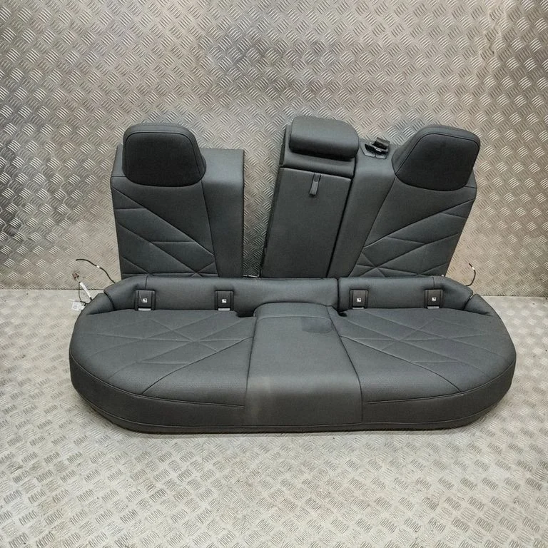 Rear seat – BMW iX1 (2022-)
