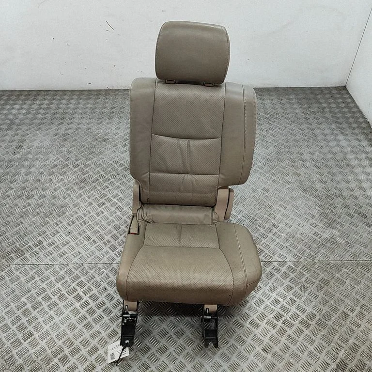 Aizmugurējais sēdeklis 7107660730A0