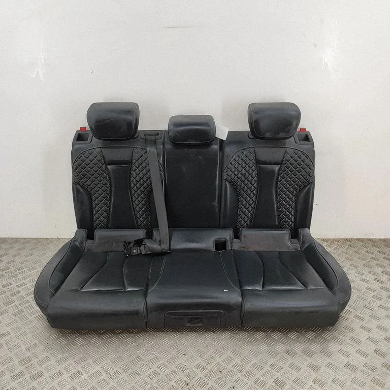 Kanapa tylna 5Q0885503R