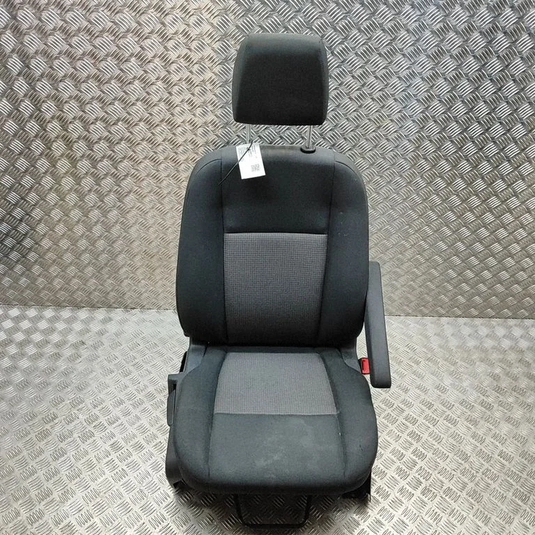Priekšējais pasažiera sēdeklis KK3162900GD