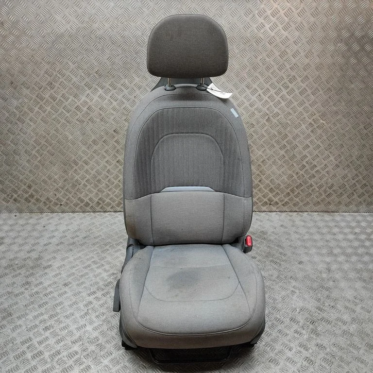 Eesmine kõrvalistuja iste 88B70EV010 – KIA EV3 (2024-)