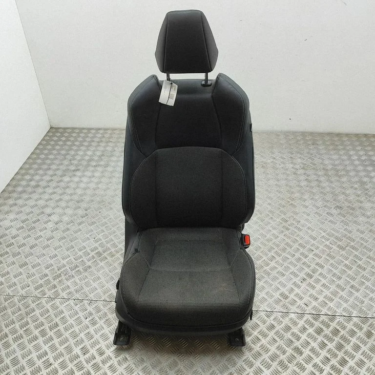 Fotel pasażera przedni 7201042430