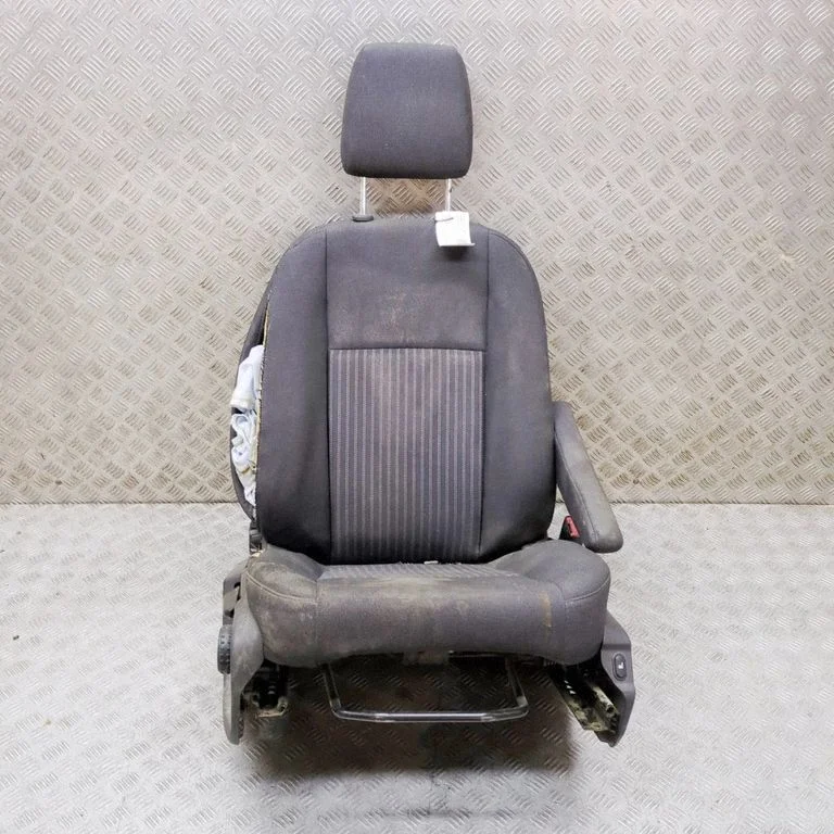 Priekšējais pasažiera sēdeklis BK2161700BG