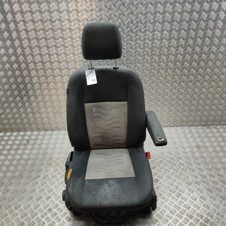 Fotel pasażera przedni BK2162900LB1EVU