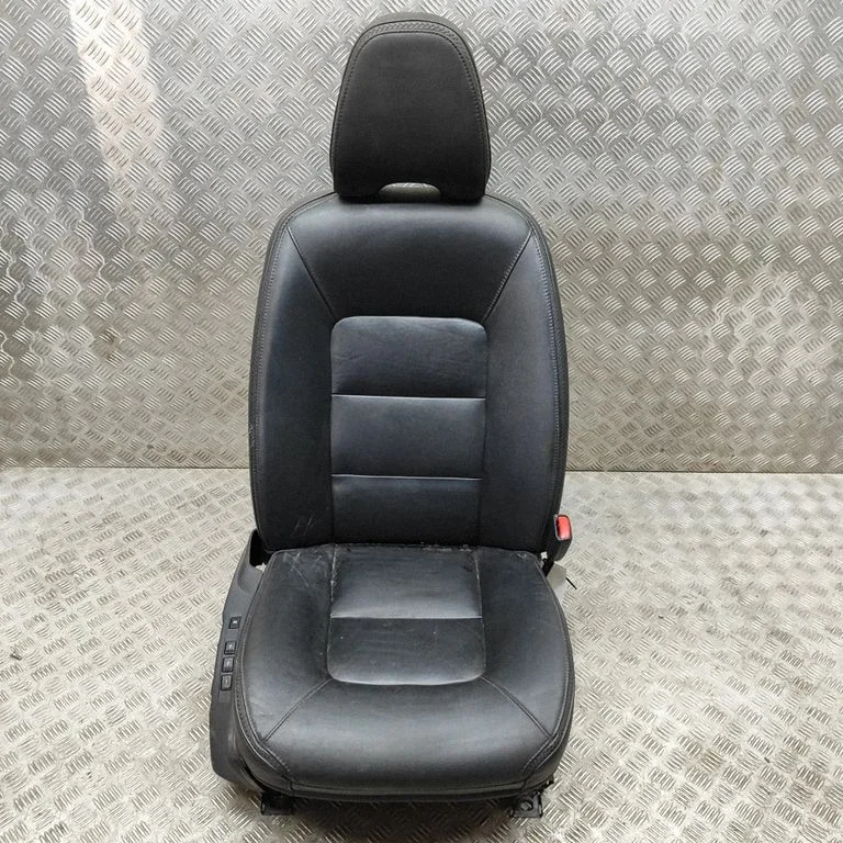 Priekšējais pasažiera sēdeklis 31363804