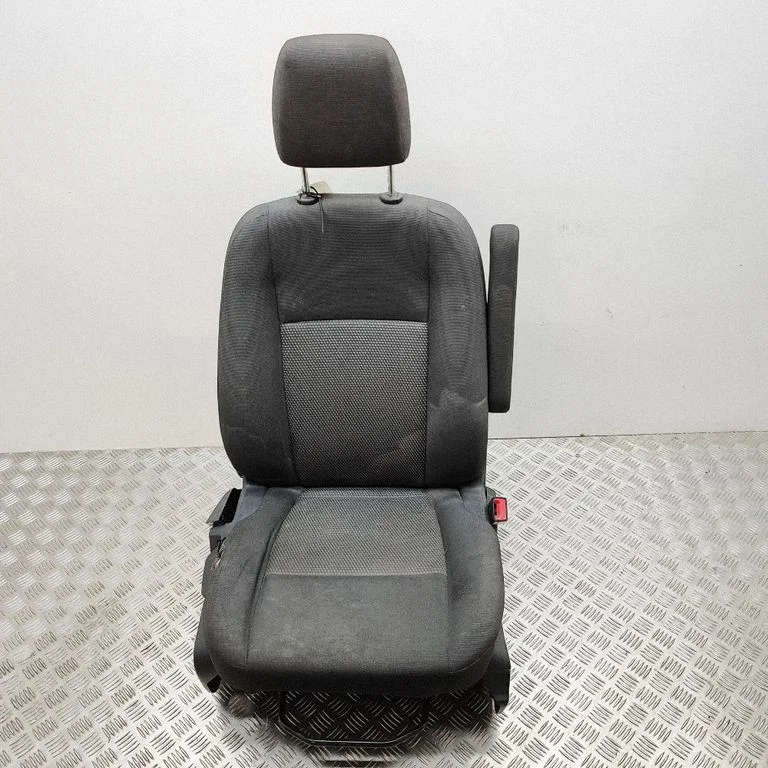 Front passenger seat BK21610E34B