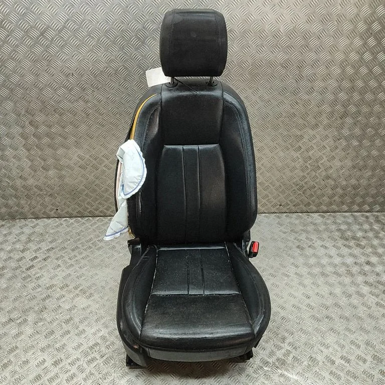 Fotel pasażera przedni JK7262900CB