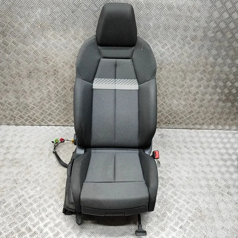 Front passenger seat 89A881806R