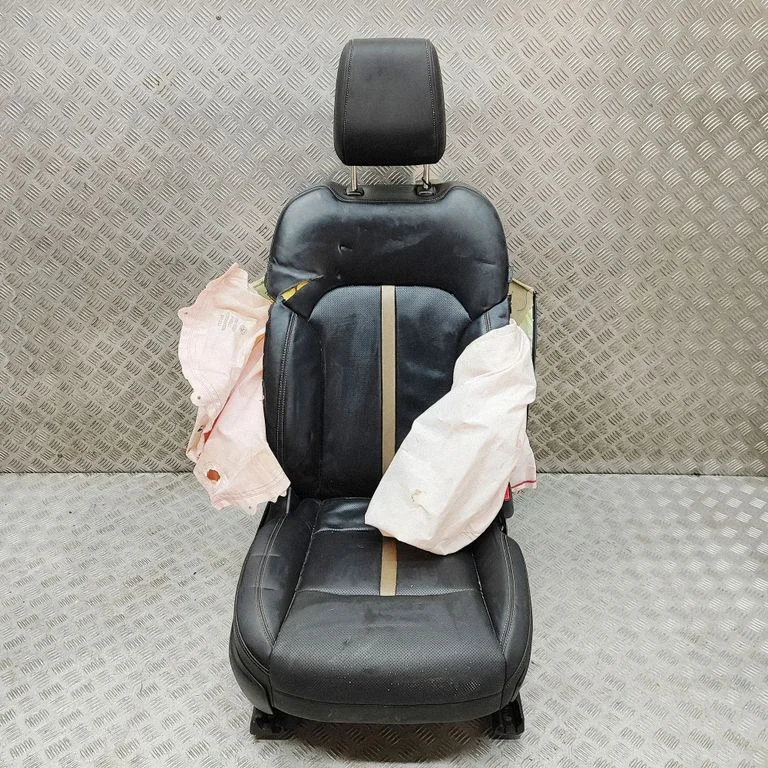 Priekšējais pasažiera sēdeklis KCMK57100M02