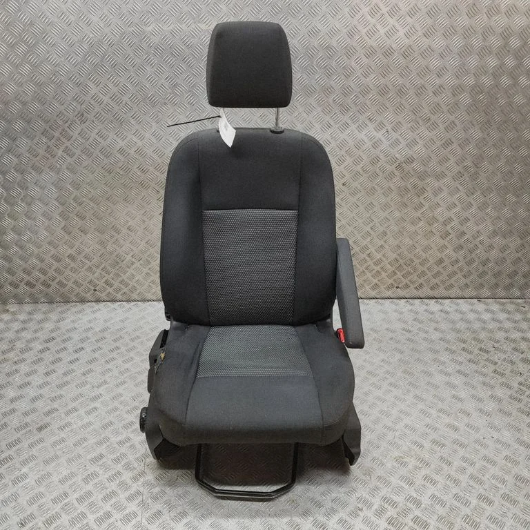 Front passenger seat BK2161424BE35B8