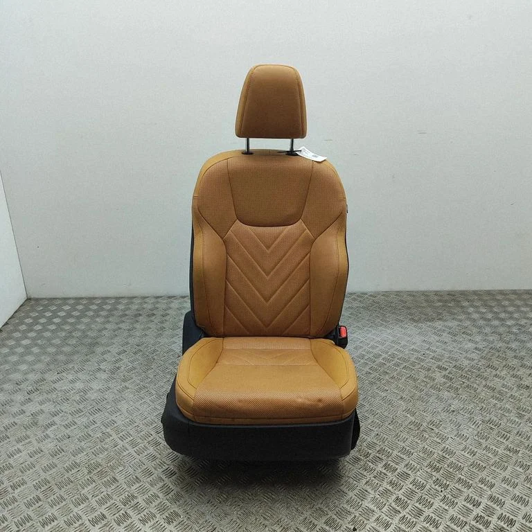 Front passenger seat 7101342270