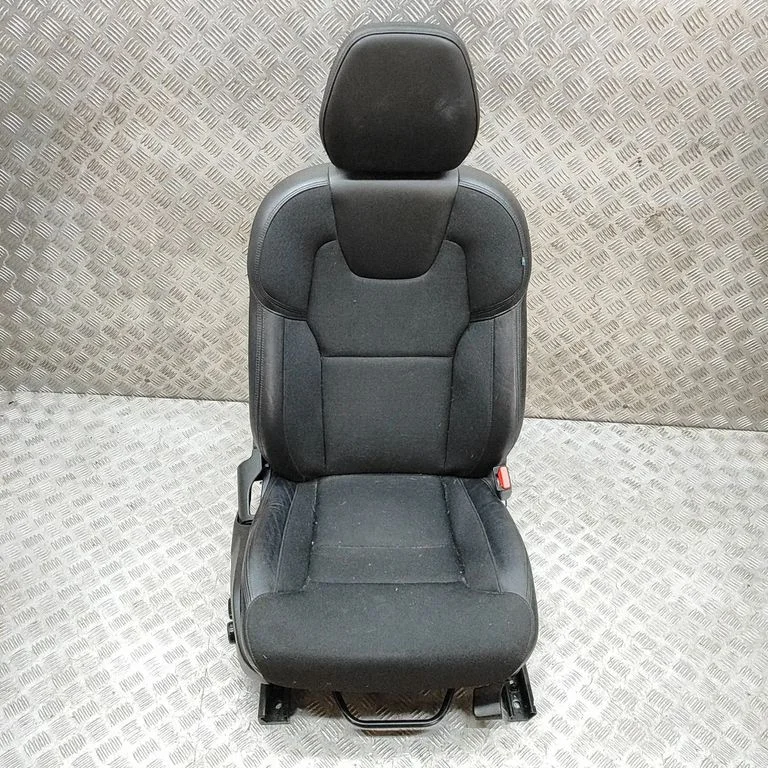Priekšējais pasažiera sēdeklis 31435120