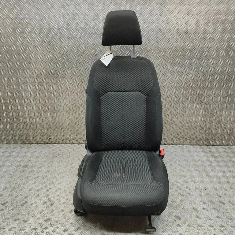Priekšējais pasažiera sēdeklis 3C8881106AL