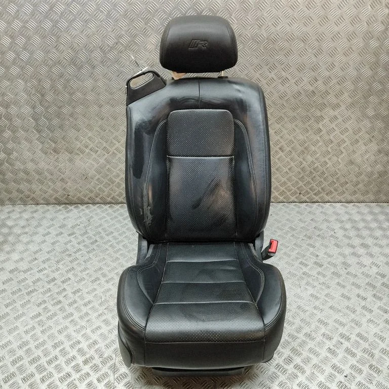 Front passenger seat 9W83C63222AA