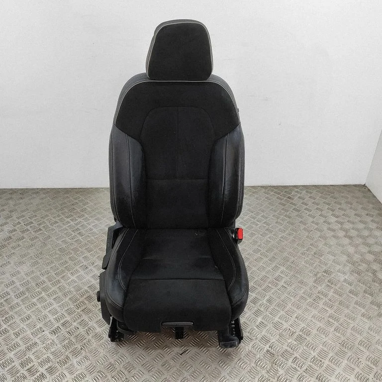 Priekšējais pasažiera sēdeklis 32338505
