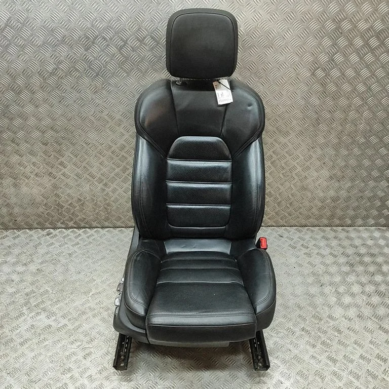 Front passenger seat – Porsche Macan (95B) (2014-2018)
