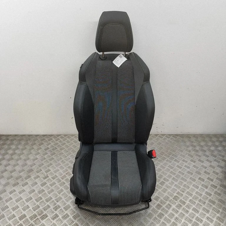 Priekšējais pasažiera sēdeklis 9823918680