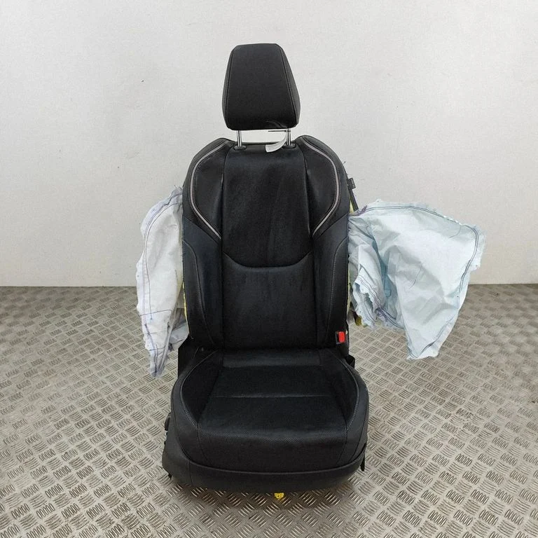 Front passenger seat 7101347220