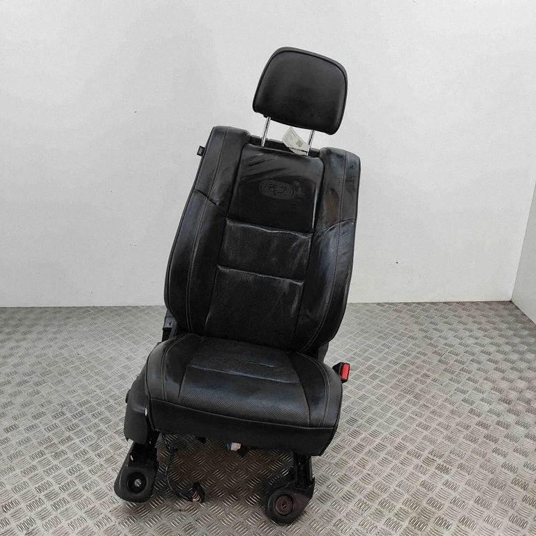 Priekšējais pasažiera sēdeklis K68100737AA