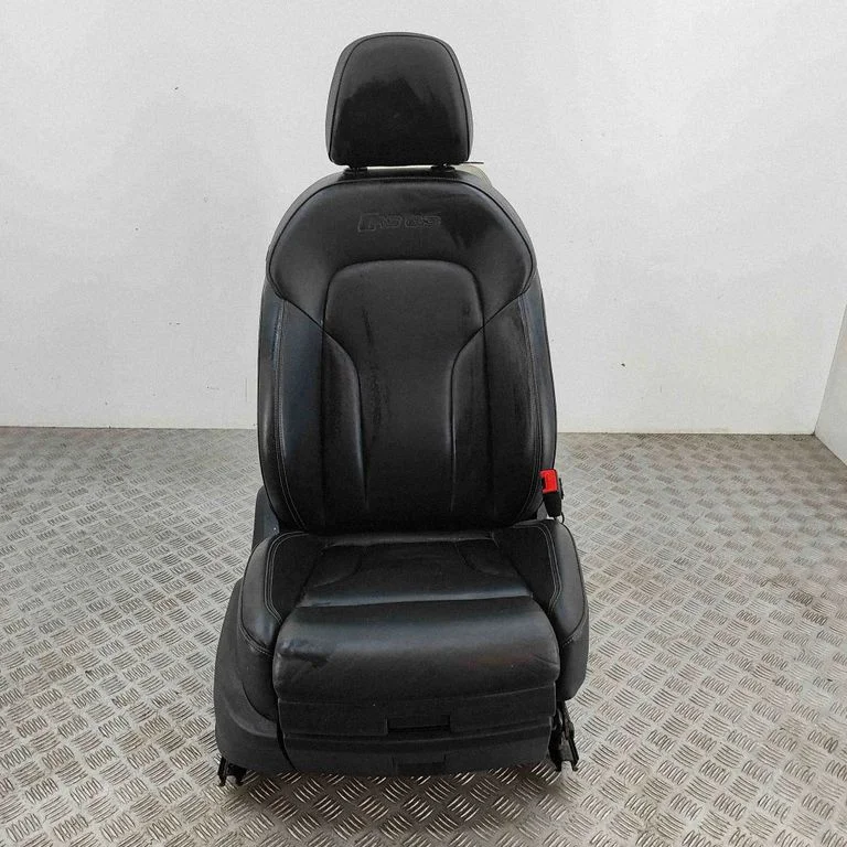 Fotel pasażera przedni 5Q4881046B