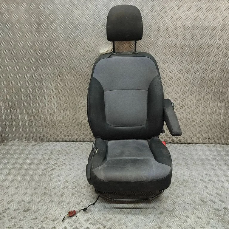 Priekšējais pasažiera sēdeklis 95517301