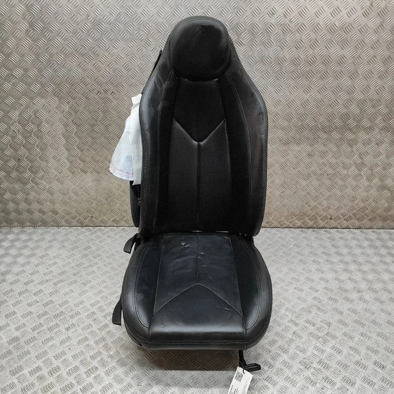 Fotel pasażera przedni A1719101436