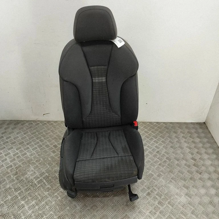 Front passenger seat 8T0881545