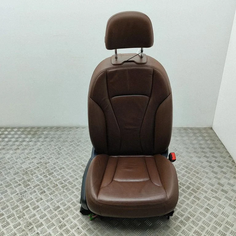 Priekšējais pasažiera sēdeklis 4M0881406A