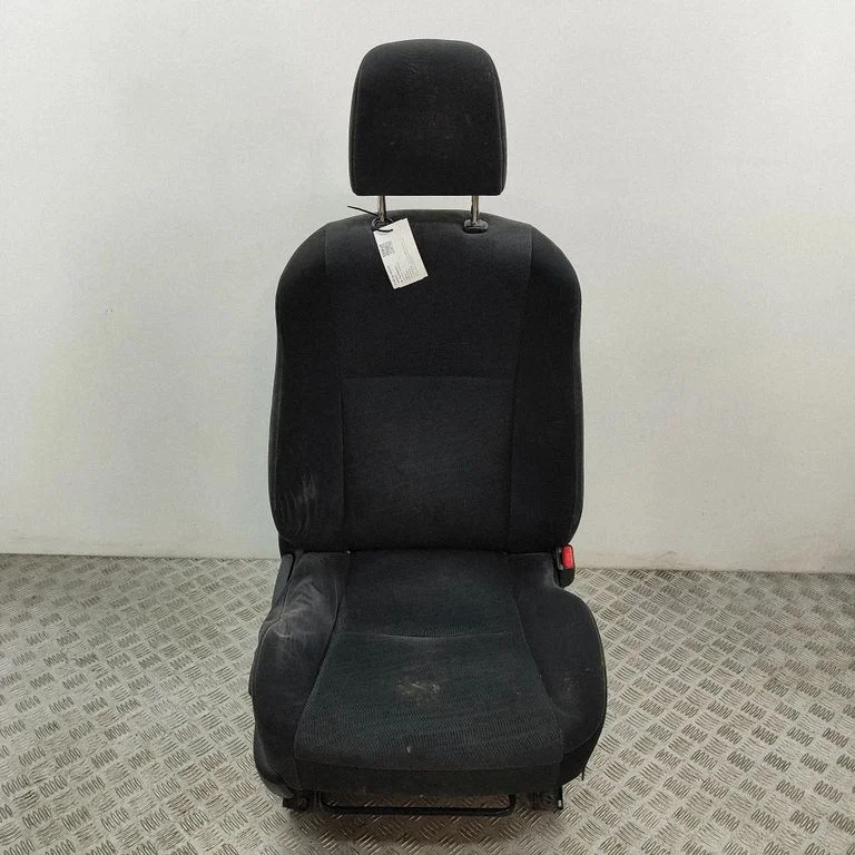 Front passenger seat 7163060340
