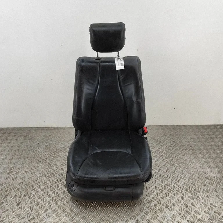 Priekšējais pasažiera sēdeklis A2209100436