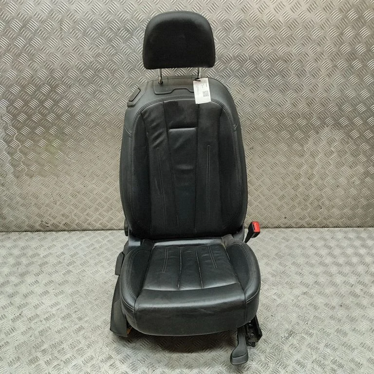 Priekšējais pasažiera sēdeklis 8W6881106D