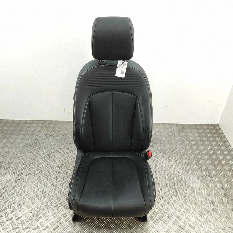 Eesmine kõrvalistuja iste – Hyundai Ioniq 5 (2021-)
