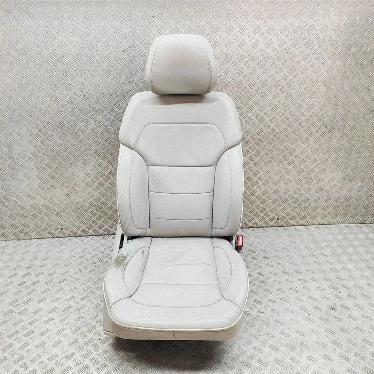 Front passenger seat A1669100436