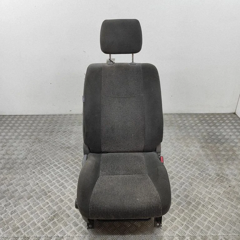 Priekšējais pasažiera sēdeklis 710736A540B0