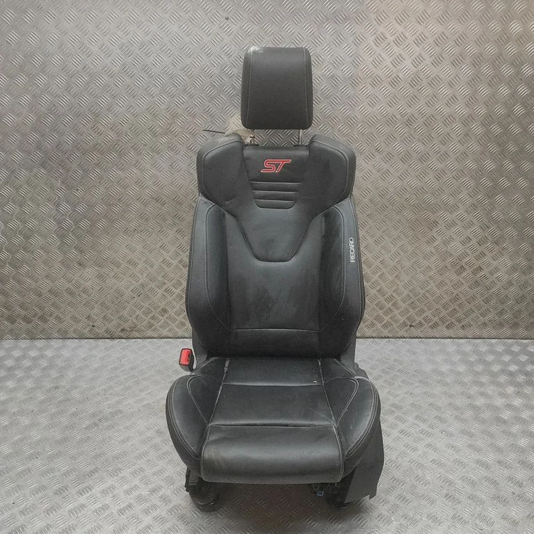 Priekšējais vadītāja sēdeklis – Ford Focus (2010-2017)