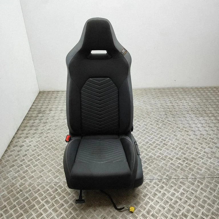 Front driver seat – Cupra Born (2021-)