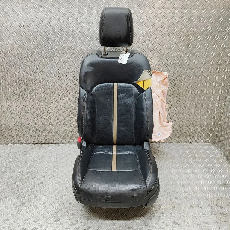 Priekšējais vadītāja sēdeklis KCMK57150K02