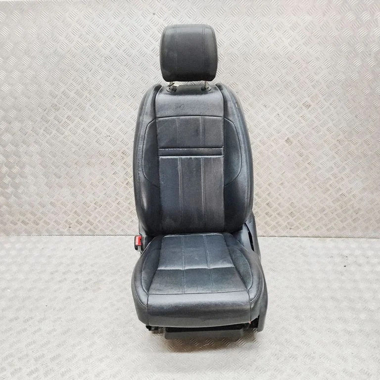 Fotel kierowcy GX73600C99AE