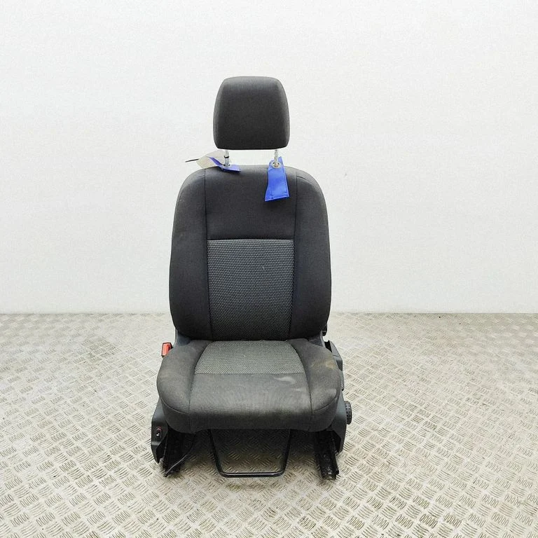 Front driver seat BK2161715BM