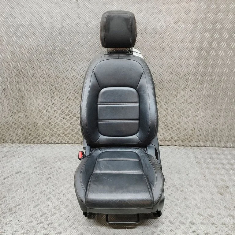 Priekšējais vadītāja sēdeklis GX7362901CB8YLN