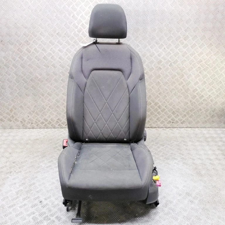 Front driver seat 5WA891105D