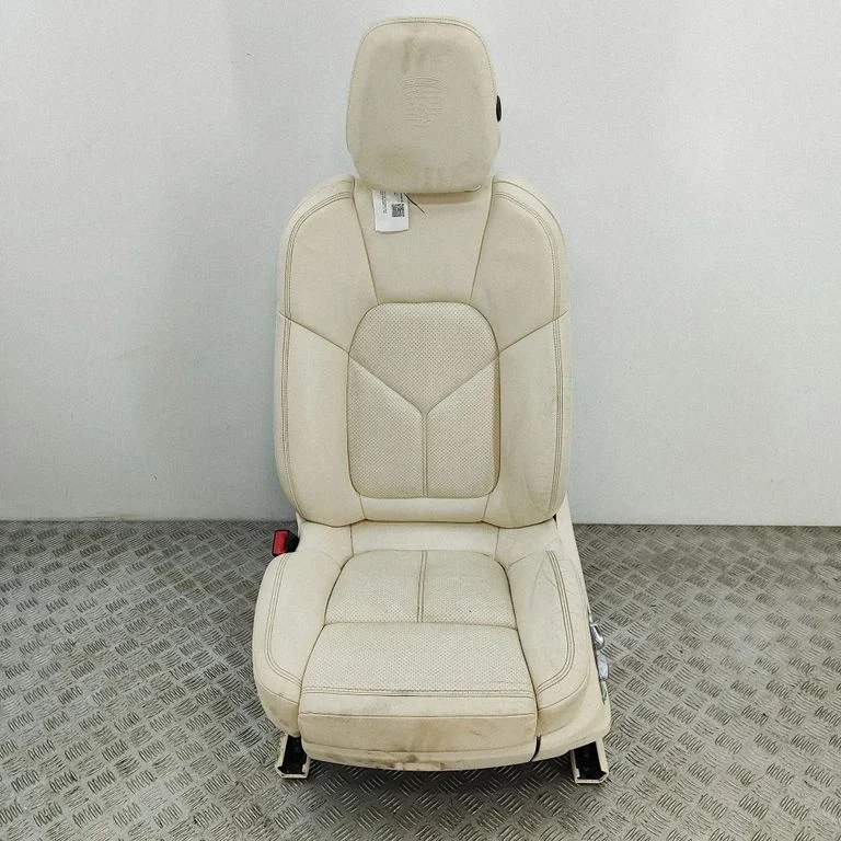 Front driver seat 95852141000