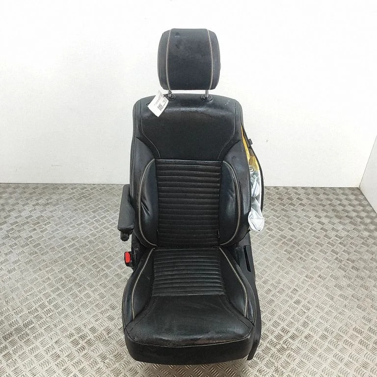 Front driver seat HY3262901DB