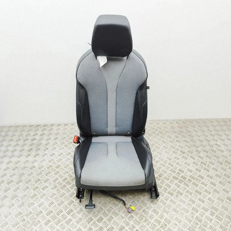 Front driver seat – Skoda Enyaq iV (2020-)