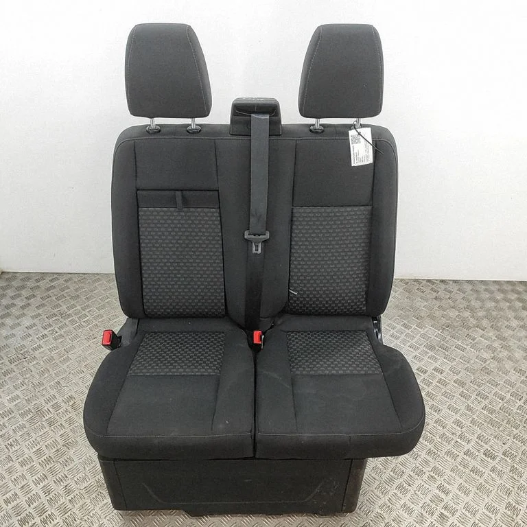Priekšējais vadītāja sēdeklis MK2663222AA