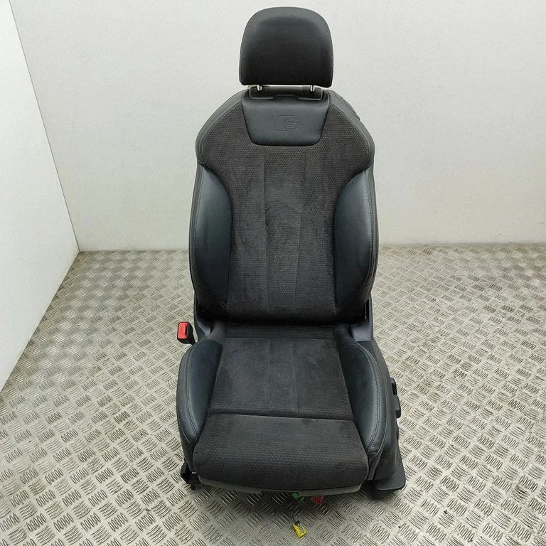 Front driver seat 8W6881105AD
